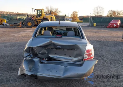 2010 Nissan Sentra 2.0S from USA, damaged, VIN 3N1AB6AP8AL639893